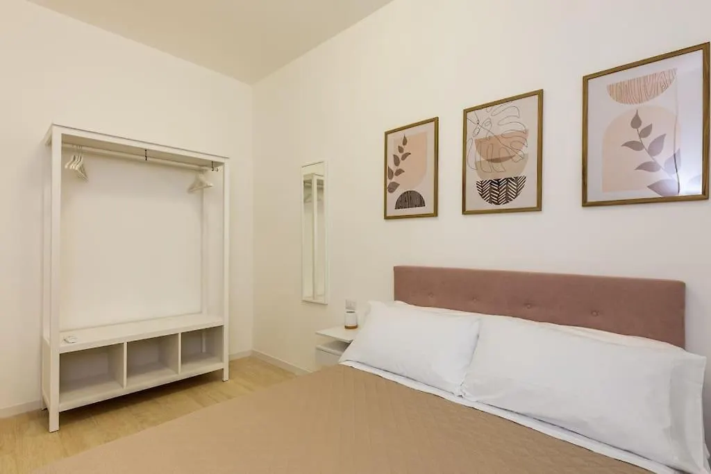 Vatican Apartment - Betty Home Rome Italy